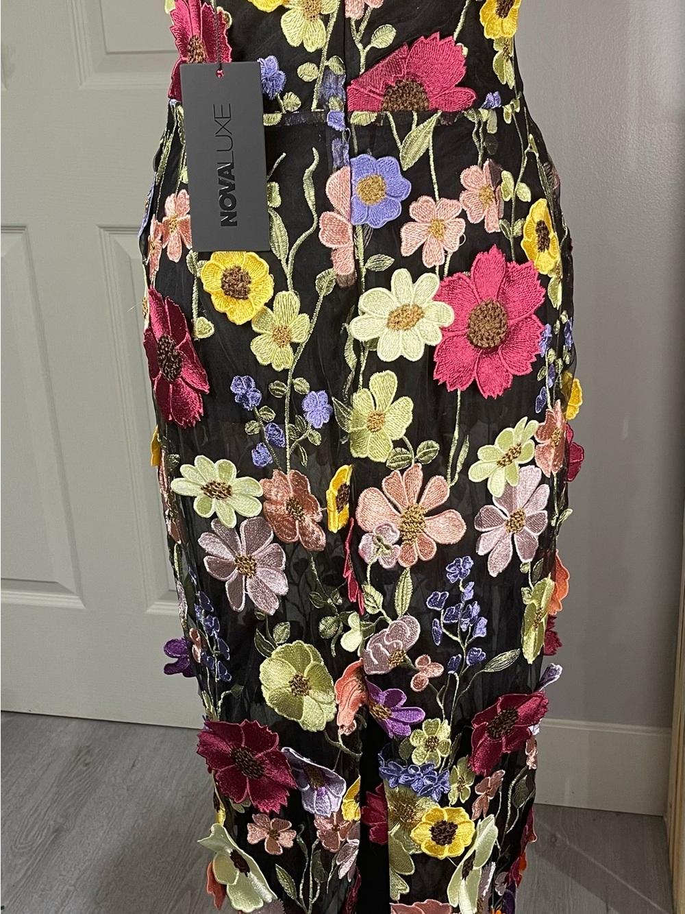 Fashion Nova Kelli Black Midi Dress with Multicolor Floral Appliqué NWT - Picture 3 of 6